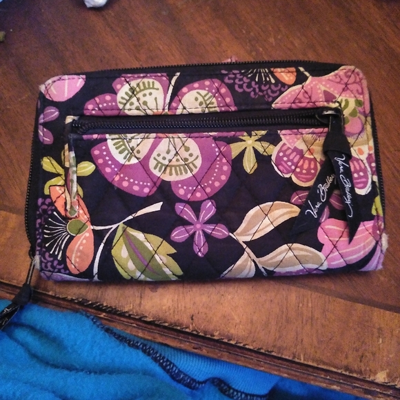 Vera Bradley Wallet - Picture 4 of 4